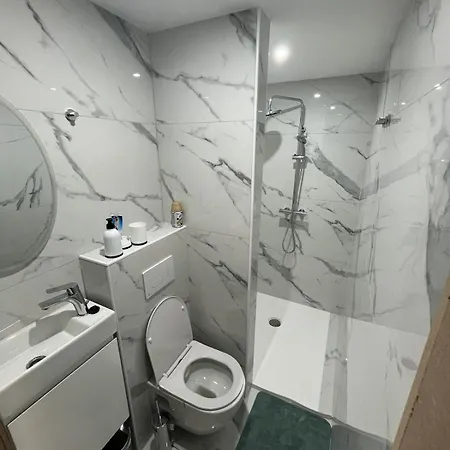 Le Petit Tagidor - 5 - 2 Kitchens - 5 Bathrooms Holiday home *