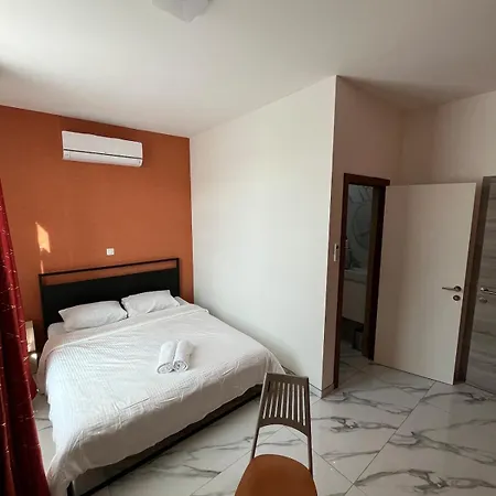 Holiday home Le Petit Tagidor - 5 - 2 Kitchens - 5 Bathrooms Charleroi