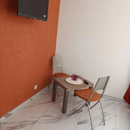 Hébergement de vacances Le Petit Tagidor - 5 - 2 Kitchens - 5 Bathrooms Charleroi